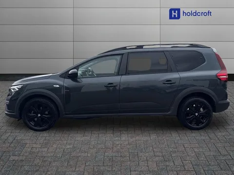 8 of 34 for Dacia Jogger 1.0 TCe Extreme SE 5dr