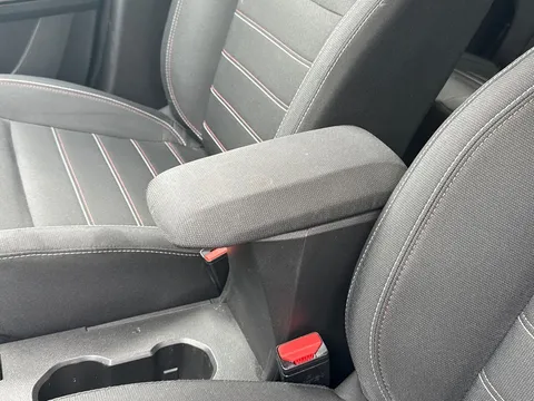 16 of 34 for Dacia Jogger 1.0 TCe Extreme SE 5dr