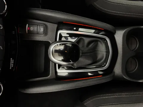 17 of 33 for Nissan Qashqai 1.5 dCi 115 N-Connecta 5dr DCT