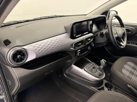 EA25YJM Hyundai i10 1.0 [63] Premium 5dr Auto [Nav] Thumbnail #12