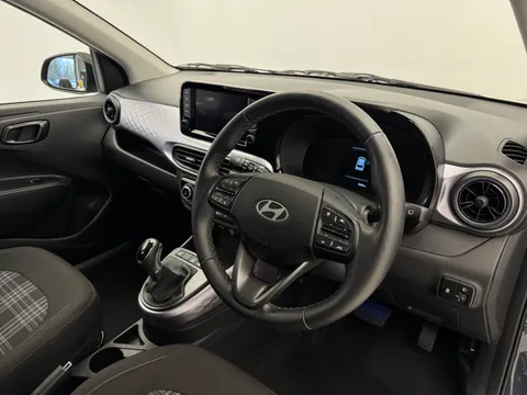 EA25YJM Hyundai i10 1.0 [63] Premium 5dr Auto [Nav] Thumbnail #19