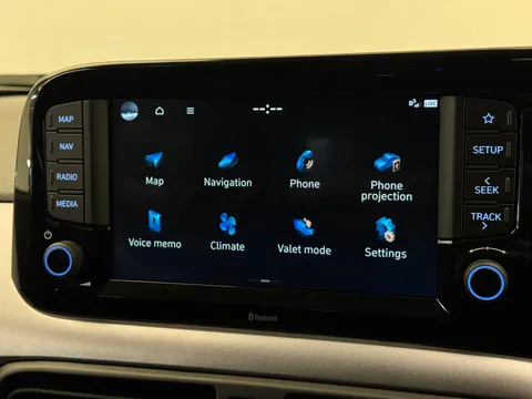 EA25YJM Hyundai i10 1.0 [63] Premium 5dr Auto [Nav] Thumbnail #22