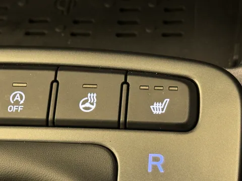 EA25YJM Hyundai i10 1.0 [63] Premium 5dr Auto [Nav] Thumbnail #26