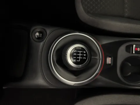 OW74HKC Nissan Juke 1.0 DiG-T N-Connecta 5dr Thumbnail #17