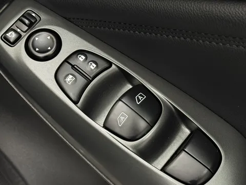 OW74HKC Nissan Juke 1.0 DiG-T N-Connecta 5dr Thumbnail #20