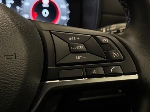 OW74HKC Nissan Juke 1.0 DiG-T N-Connecta 5dr Thumbnail #23