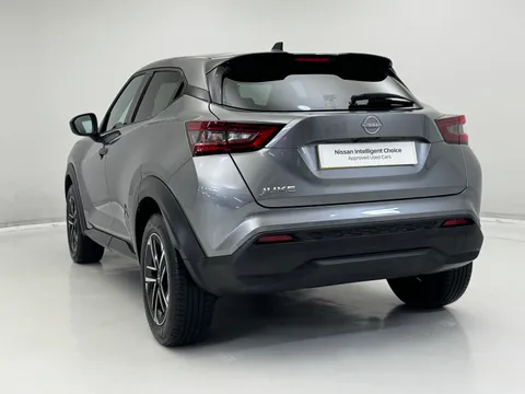 OY74YKW Nissan Juke 1.0 DiG-T N-Connecta 5dr Thumbnail #10