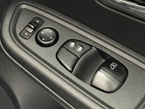 20 of 35 for Nissan Micra 0.9 IG-T Acenta 5dr