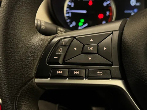 22 of 35 for Nissan Micra 0.9 IG-T Acenta 5dr