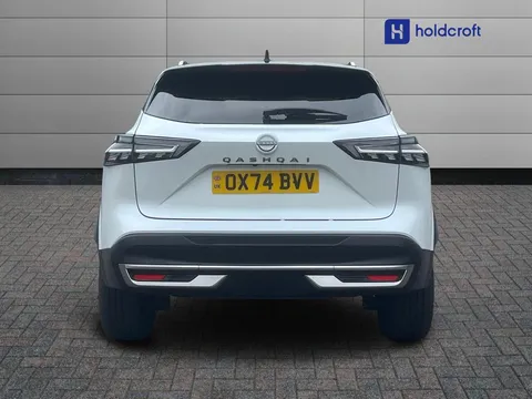 OX74BVV Nissan Qashqai 1.3 DiG-T MH Tekna 5dr Thumbnail #8
