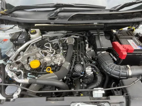 OX74BVV Nissan Qashqai 1.3 DiG-T MH Tekna 5dr Thumbnail #27