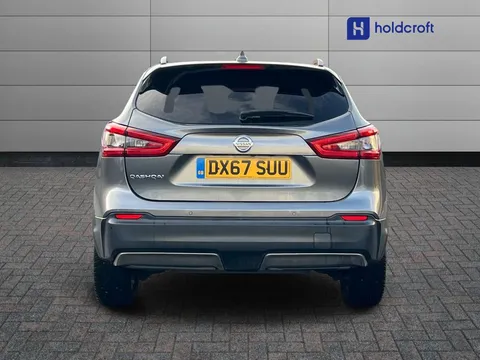 DX67SUU Nissan Qashqai 1.2 DiG-T N-Connecta [Glass Roof Pack] 5dr Thumbnail #5