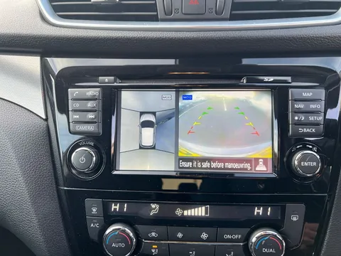 DX67SUU Nissan Qashqai 1.2 DiG-T N-Connecta [Glass Roof Pack] 5dr Thumbnail #15