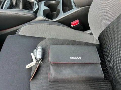 DX67SUU Nissan Qashqai 1.2 DiG-T N-Connecta [Glass Roof Pack] 5dr Thumbnail #21