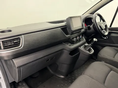 VN23MXT Renault Trafic LL30 Blue dCi 110 Sport 9 Seater Thumbnail #13