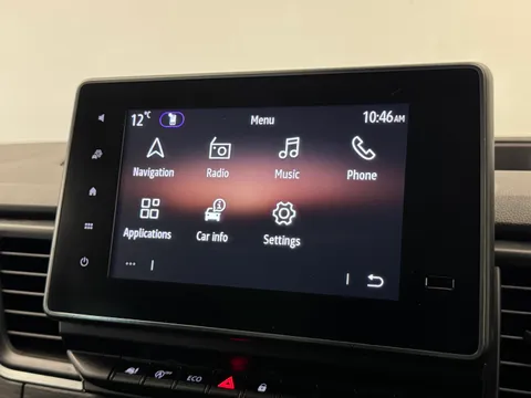 VN23MXT Renault Trafic LL30 Blue dCi 110 Sport 9 Seater Thumbnail #24