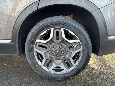 DV23XVA Hyundai Santa Fe 1.6 TGDi Hybrid Ultimate 5dr 4WD Auto Thumbnail #19