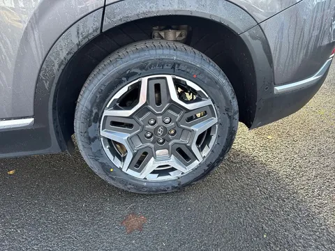 DV23XVA Hyundai Santa Fe 1.6 TGDi Hybrid Ultimate 5dr 4WD Auto Thumbnail #23