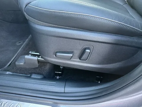 DV23XVA Hyundai Santa Fe 1.6 TGDi Hybrid Ultimate 5dr 4WD Auto Thumbnail #32