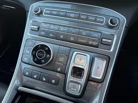 DV23XVA Hyundai Santa Fe 1.6 TGDi Hybrid Ultimate 5dr 4WD Auto Thumbnail #34