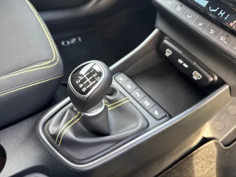 DP25OTY Hyundai i20 1.0T GDi Premium 5dr Thumbnail #16