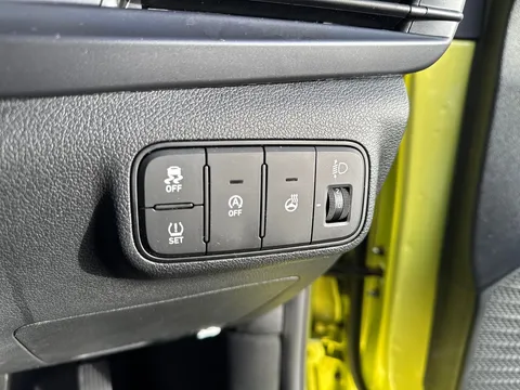 DP25OTY Hyundai i20 1.0T GDi Premium 5dr Thumbnail #24