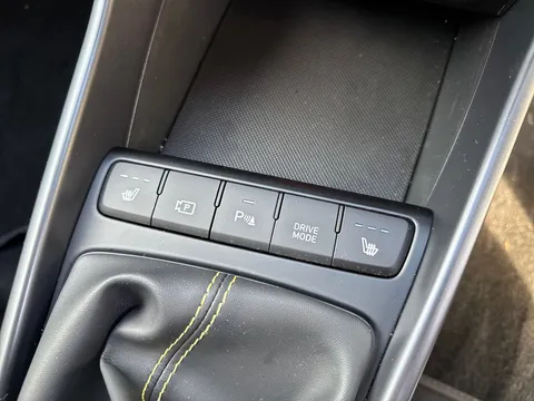 DP25OTY Hyundai i20 1.0T GDi Premium 5dr Thumbnail #26