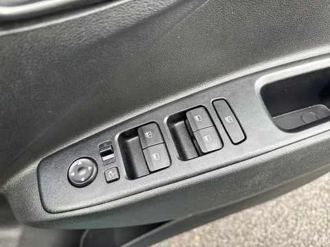 DY24MLN Hyundai i10 1.0T N Line 5dr Thumbnail #39