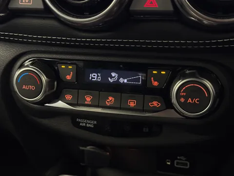 OW73AAK Nissan Juke 1.6 Hybrid Tekna 5dr Auto Thumbnail #28