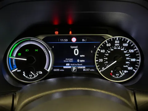 OW73AAK Nissan Juke 1.6 Hybrid Tekna 5dr Auto Thumbnail #31