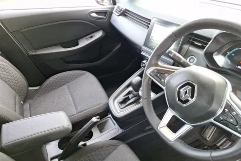 BG72LCO Renault Clio 1.6 E-TECH Hybrid 140 Iconic Edition 5dr Auto Thumbnail #13