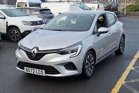 BG72LCO Renault Clio 1.6 E-TECH Hybrid 140 Iconic Edition 5dr Auto Thumbnail #16