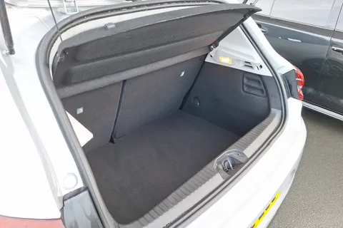 BG72LCO Renault Clio 1.6 E-TECH Hybrid 140 Iconic Edition 5dr Auto Thumbnail #19