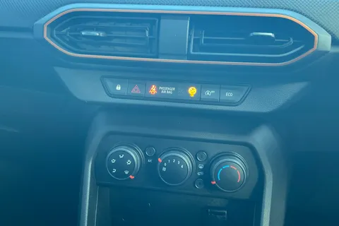 39 of 40 for Dacia Sandero Stepway 1.0 TCe Essential 5dr