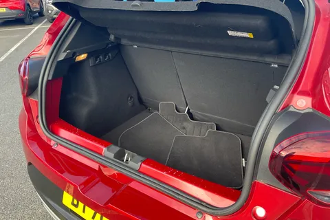 18 of 40 for Dacia Sandero Stepway 1.0 TCe Essential 5dr