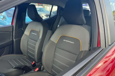 27 of 40 for Dacia Sandero Stepway 1.0 TCe Essential 5dr