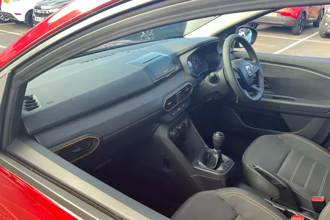 28 of 40 for Dacia Sandero Stepway 1.0 TCe Essential 5dr