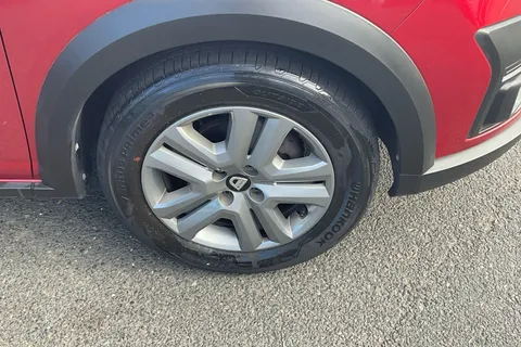 24 of 40 for Dacia Sandero Stepway 1.0 TCe Essential 5dr