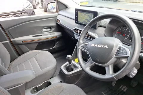 BL23FKH Dacia Sandero Stepway 1.0 TCe Journey 5dr Thumbnail #13