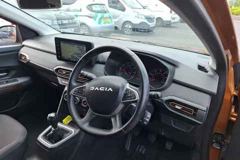 BL23FKH Dacia Sandero Stepway 1.0 TCe Journey 5dr Thumbnail #32