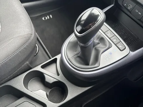 DL73EHG Hyundai i10 1.0 MPi Premium 5dr Auto Thumbnail #13