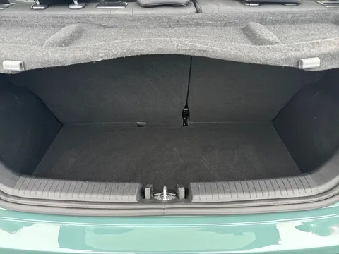 DL73EHG Hyundai i10 1.0 MPi Premium 5dr Auto Thumbnail #18