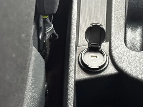 DL73EHG Hyundai i10 1.0 MPi Premium 5dr Auto Thumbnail #21