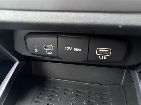 DL73EHG Hyundai i10 1.0 MPi Premium 5dr Auto Thumbnail #27