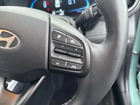 DL73EHG Hyundai i10 1.0 MPi Premium 5dr Auto Thumbnail #30