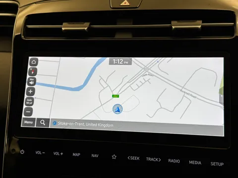 DN22EHF Hyundai Tucson 1.6 TGDi Hybrid 230 Premium 5dr 2WD Auto Thumbnail #23