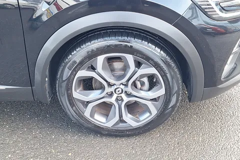 BK22FKF Renault Captur 1.6 E-TECH Hybrid 145 S Edition 5dr Auto Thumbnail #5