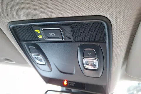 BK22FKF Renault Captur 1.6 E-TECH Hybrid 145 S Edition 5dr Auto Thumbnail #28