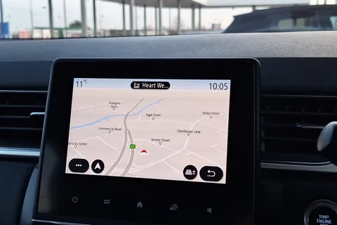 BK22FKF Renault Captur 1.6 E-TECH Hybrid 145 S Edition 5dr Auto Thumbnail #30