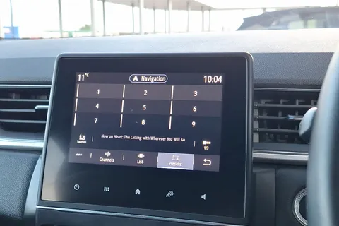 BK22FKF Renault Captur 1.6 E-TECH Hybrid 145 S Edition 5dr Auto Thumbnail #35